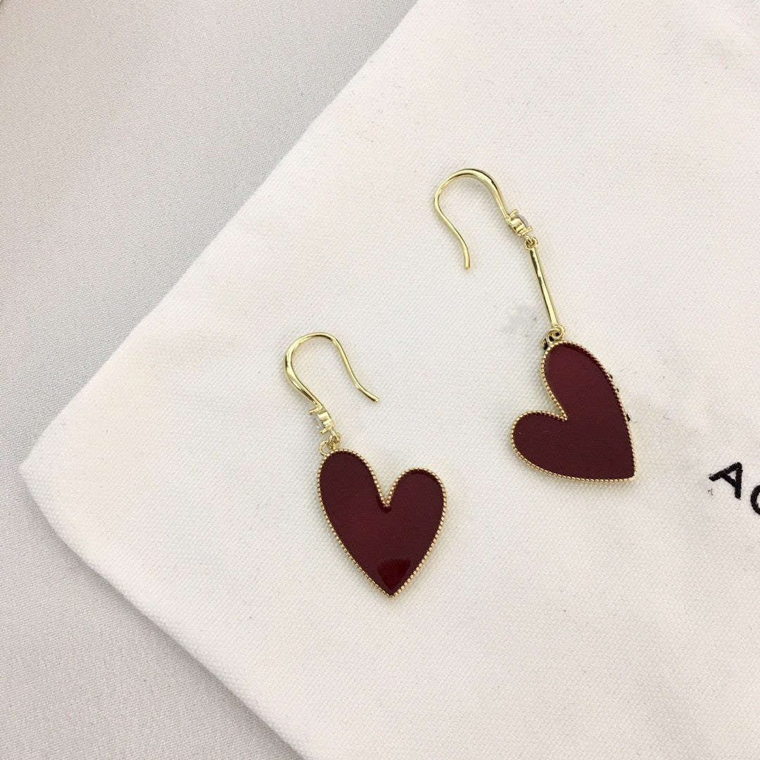 巴黎家新款红色桃心不对称耳钩爱心滴胶耳环甜美气质INS风高级