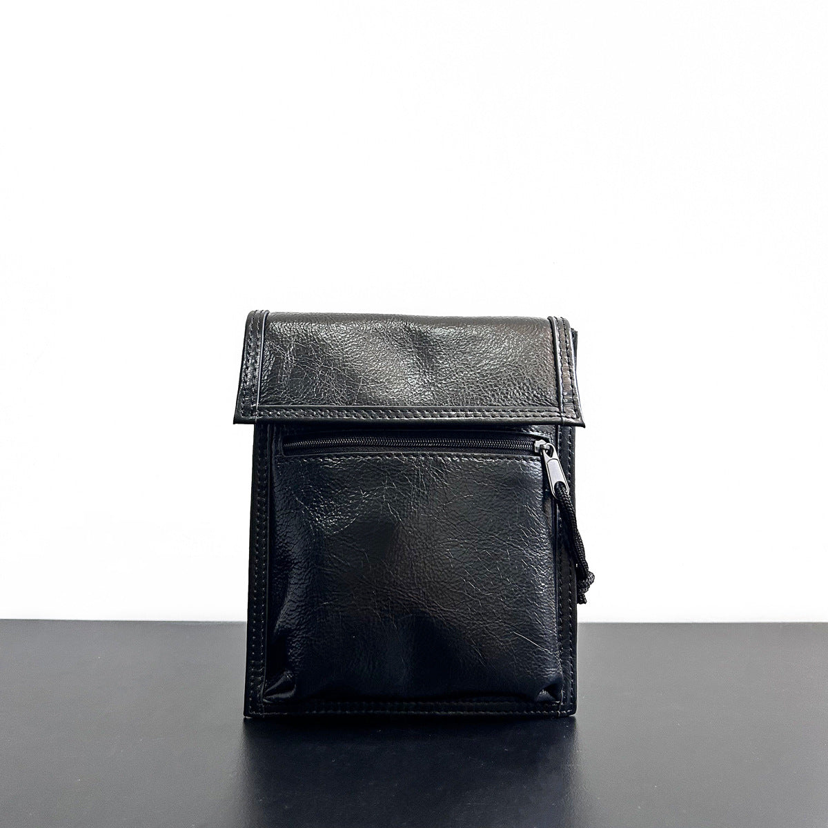 真皮手机包女斜挎包褶皱油蜡牛皮女包翻盖休闲时尚抽绳小包包竖款