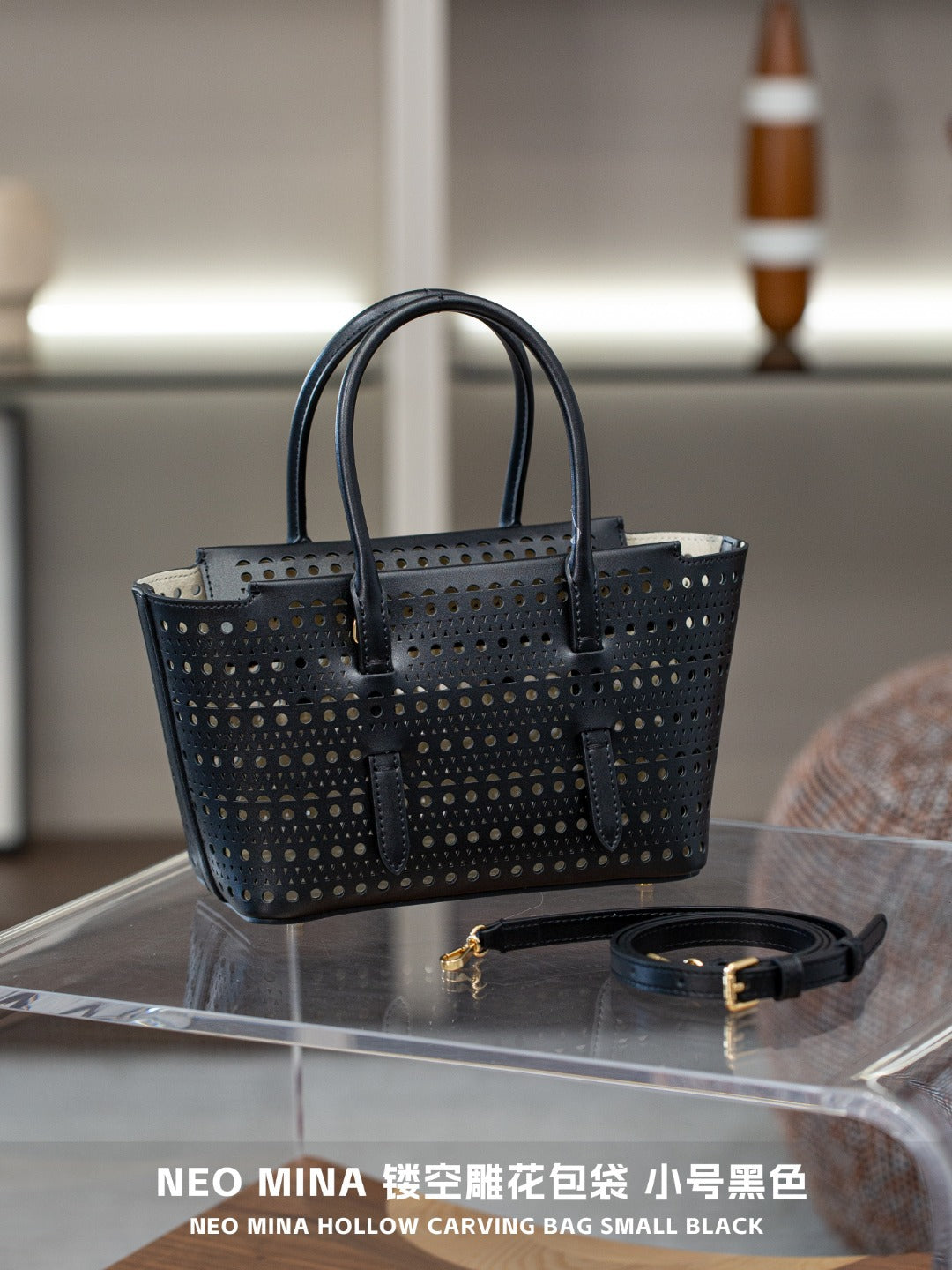 保黛2025轻奢时尚百搭复古镂空手提包枕头包通勤包斜挎单肩包