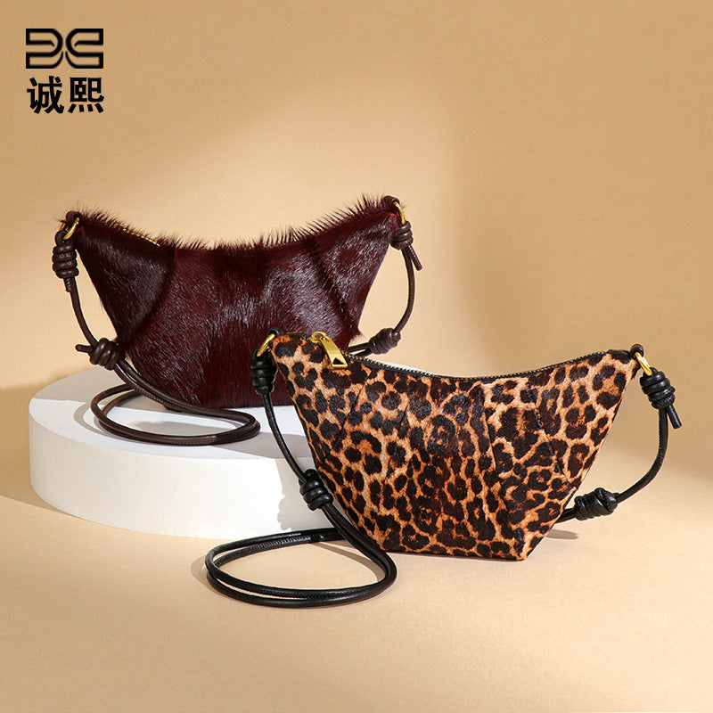 欧美时尚复古女包真皮马毛牛角包小巧百搭豹纹潮流单肩斜跨可颂包