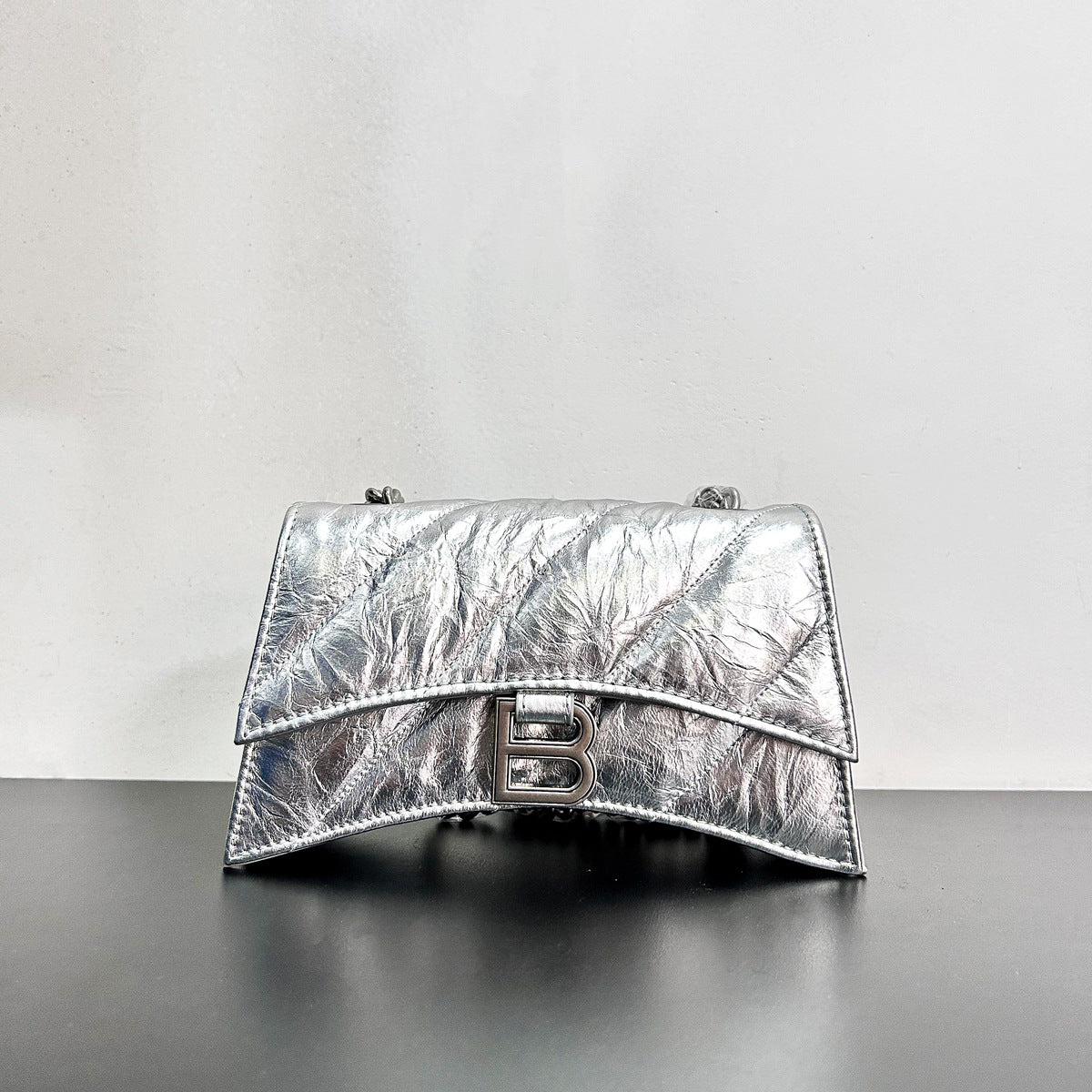 高级感头层牛皮沙漏包2023春夏新款褶皱菱格链条包单肩斜挎包女