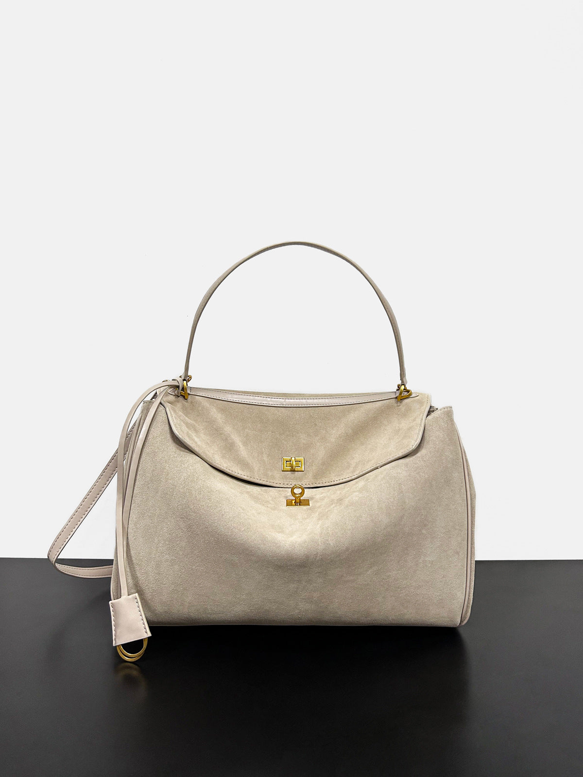 大气时尚锁扣牛皮女包2024新款链条轻便质感洋气真皮软皮斜挎包包