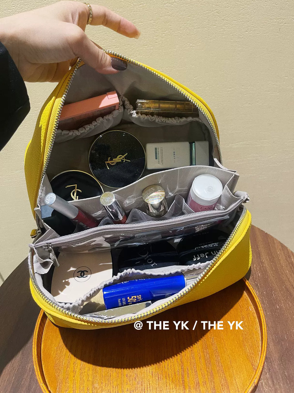 头层牛皮化妆包女大容量手提包简约旅行出差便携护肤品洗漱包