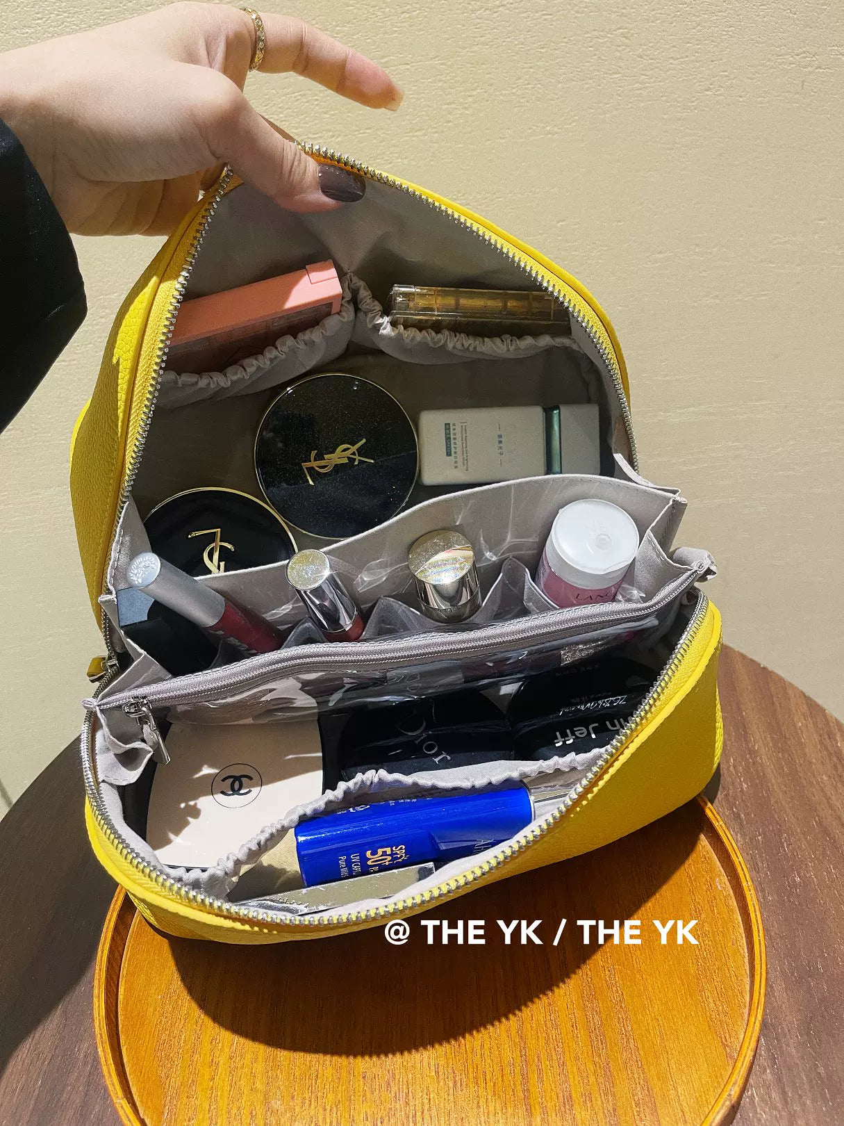 头层牛皮化妆包女大容量手提包简约旅行出差便携护肤品洗漱包