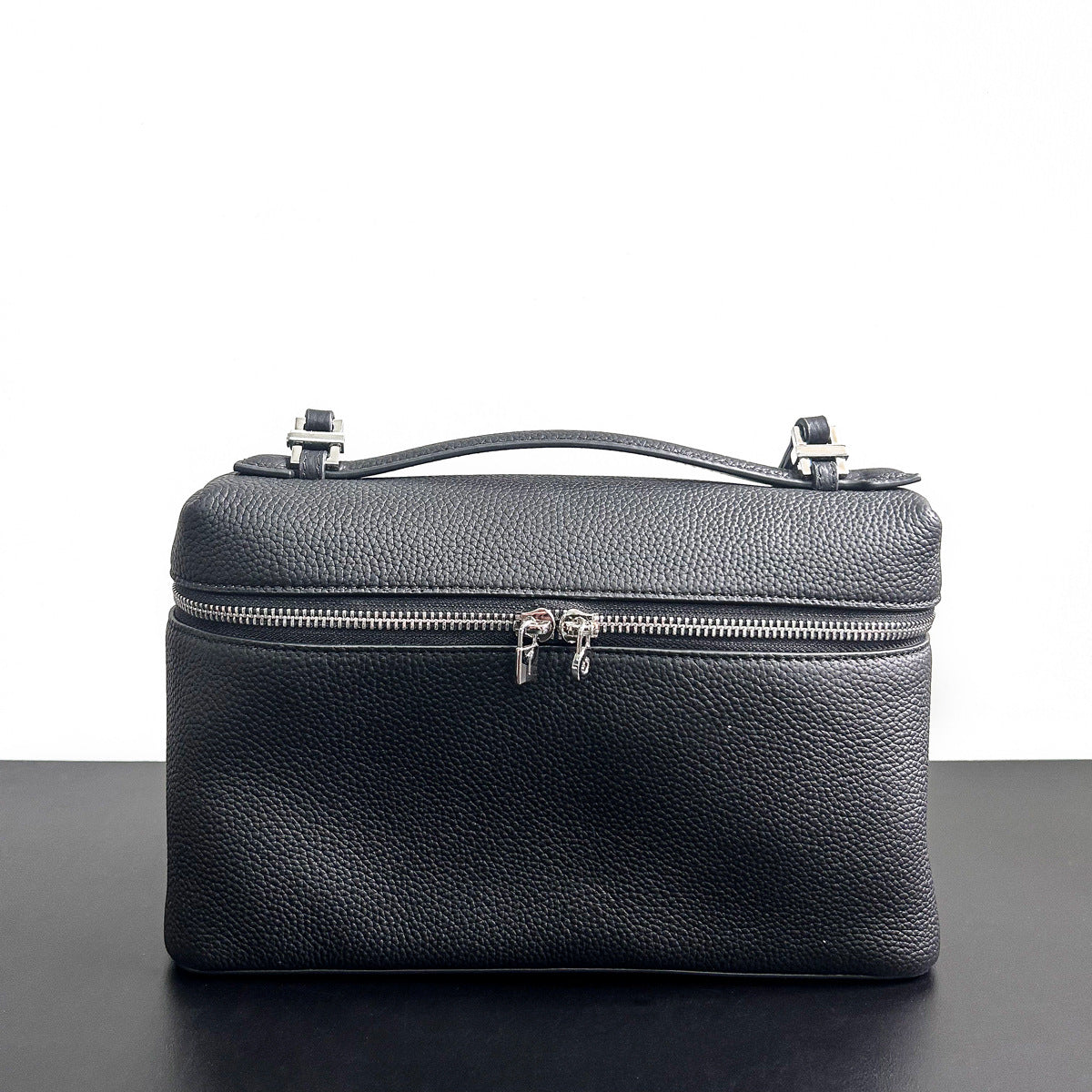 手拎单肩腋下包包女春夏2023新款小众设计高级感百搭通勤小斜挎包