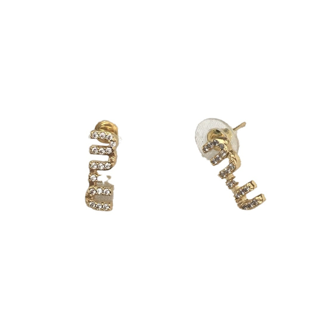 缪家新款字母耳钉女高级感个性气质黄铜镀金镶钻MIU耳环