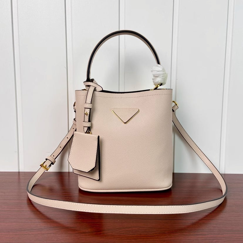 P家杀手mini水桶包韩版十字纹牛皮手提包时尚斜挎单肩包一件代发