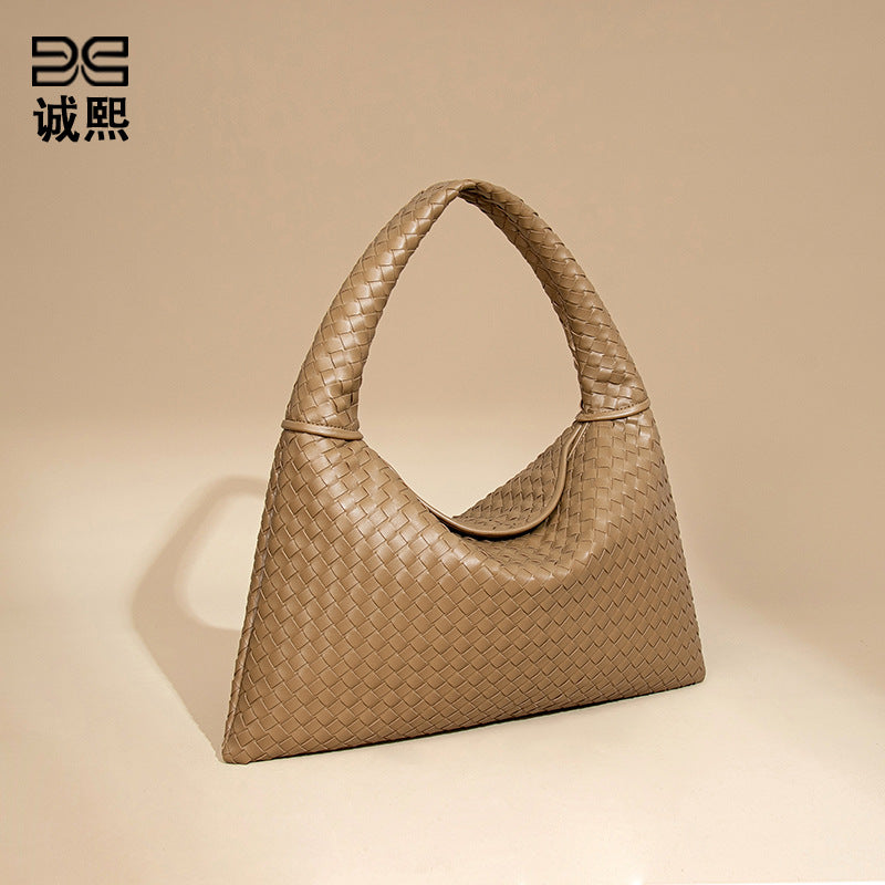 跨境新款手工编织女包高级感单肩腋下女包软皮百搭休闲手提托包包