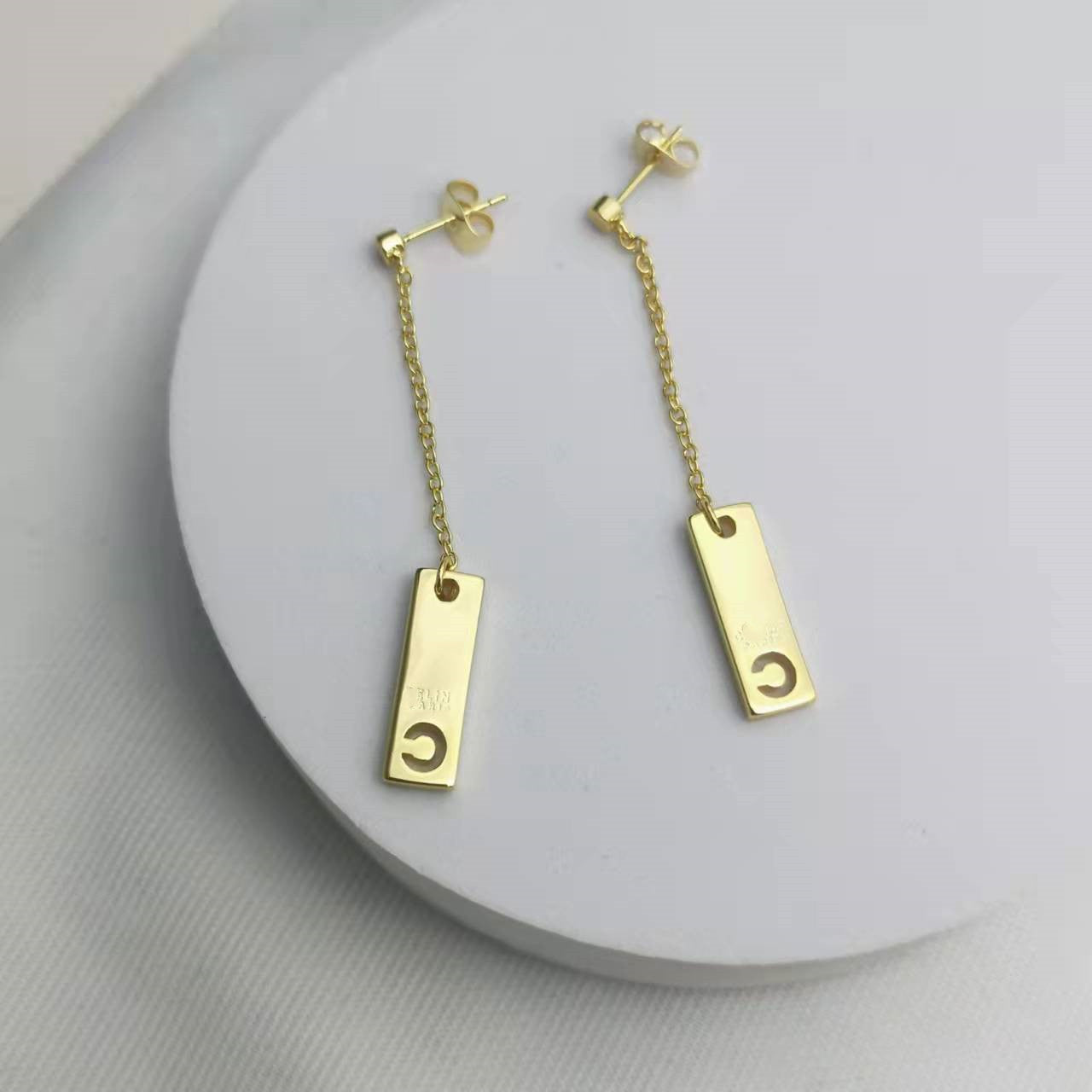 CELI家22新款长款方牌C字母耳钉女高级感气质耳线流苏长牌耳环