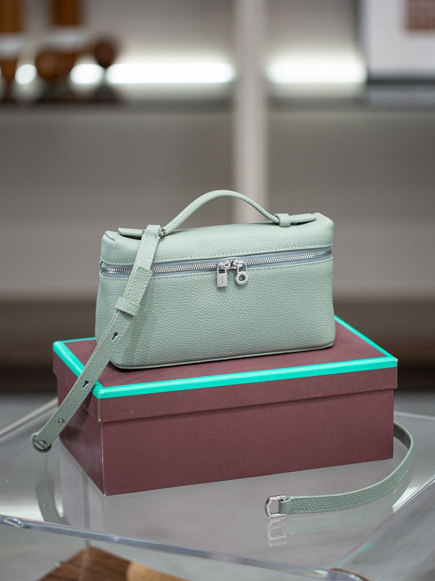 2025小包包夏季款饭盒包高级感小众真皮女包单肩斜挎女百搭