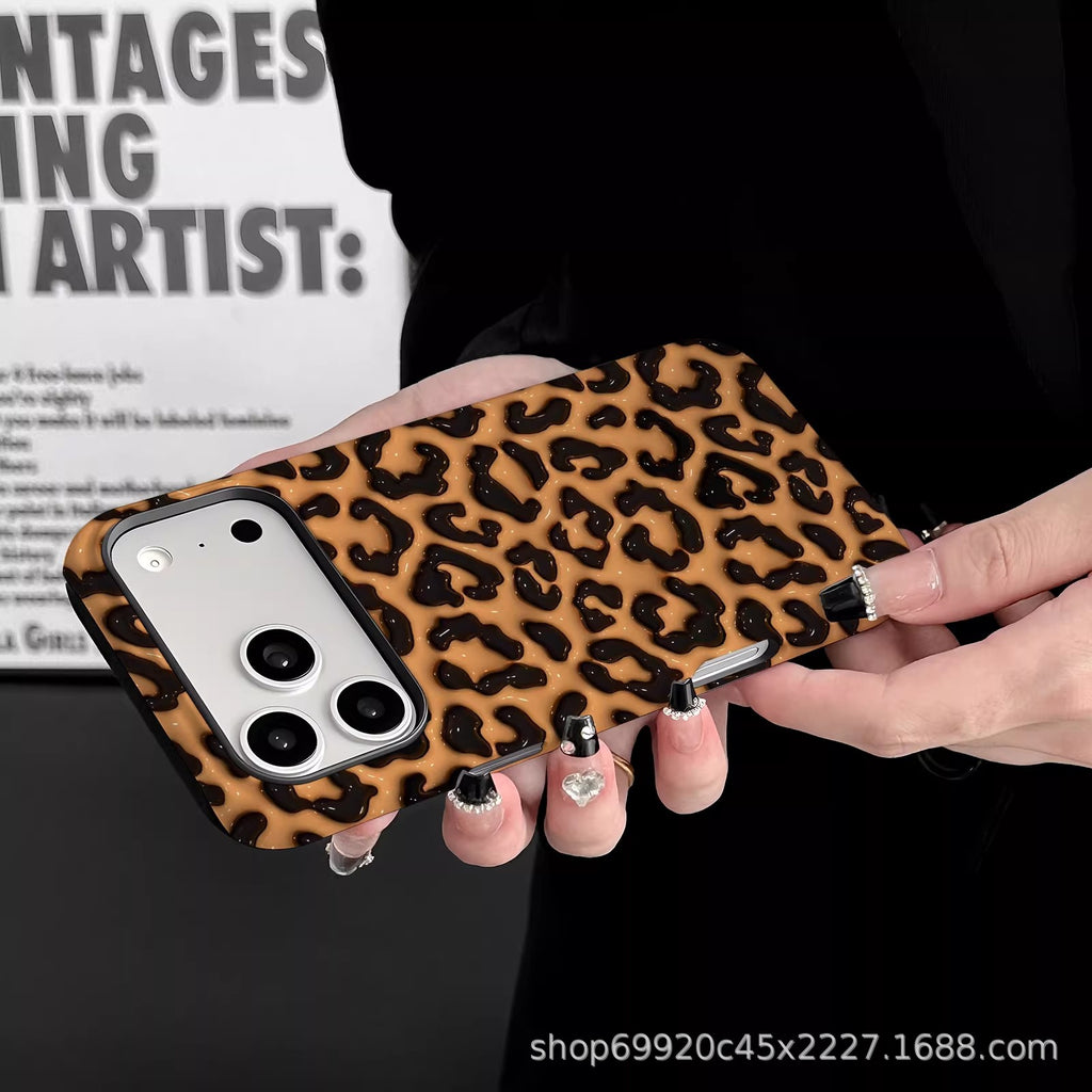 爆款棕色豹纹菲林壳适用苹果17Promax手机壳1514高档iPhone16磁吸