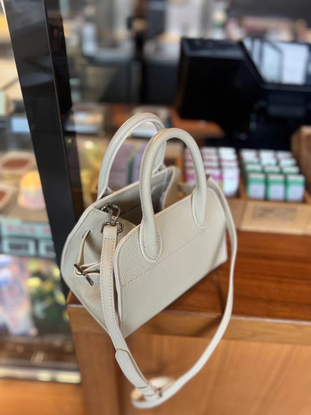 包包女士2024新款大容量腋下手提黑色复古休闲百搭通勤单肩托特包