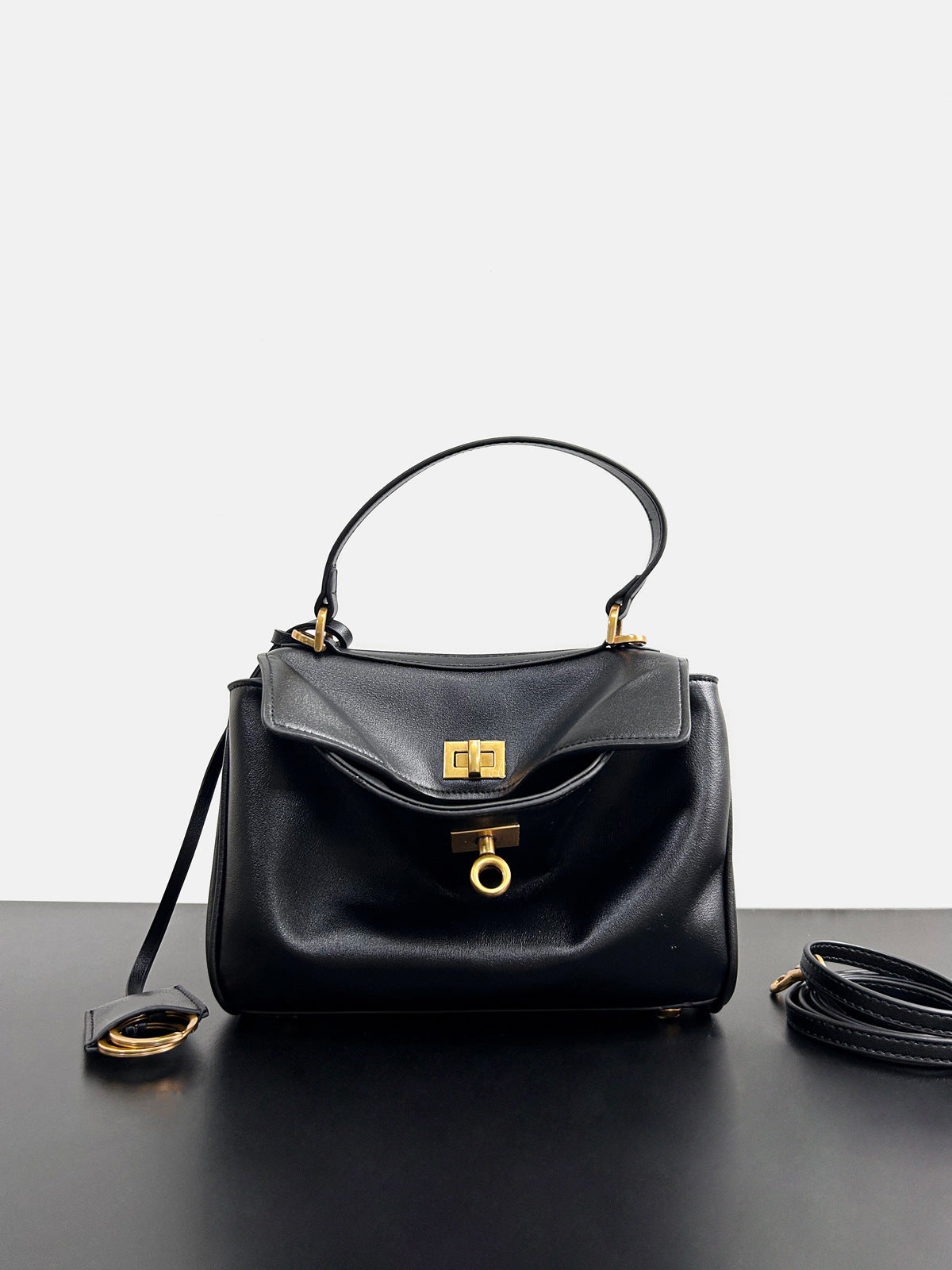 大气时尚锁扣牛皮女包2024新款链条轻便质感洋气真皮全皮斜挎包包