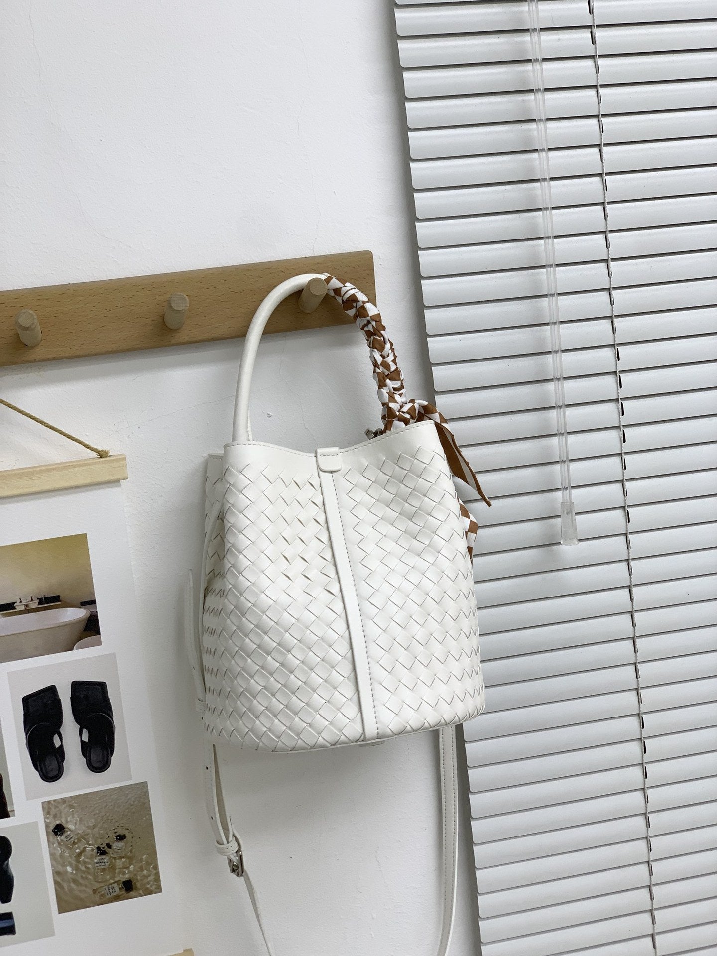 编织牛皮水桶包女斜挎包大容量高级感真皮菜篮子手提包女通勤单肩