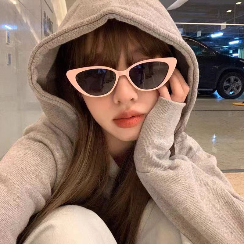 欧美粉色猫眼墨镜女出游遮阳镜网红同款辣妹拍照多巴胺心形太阳镜