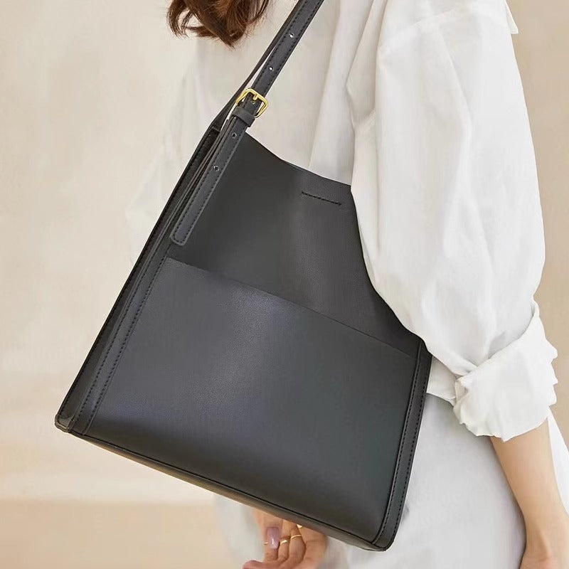 真牛皮包包女ins风百搭时尚大容量托特大包通勤上班水桶包女 代发