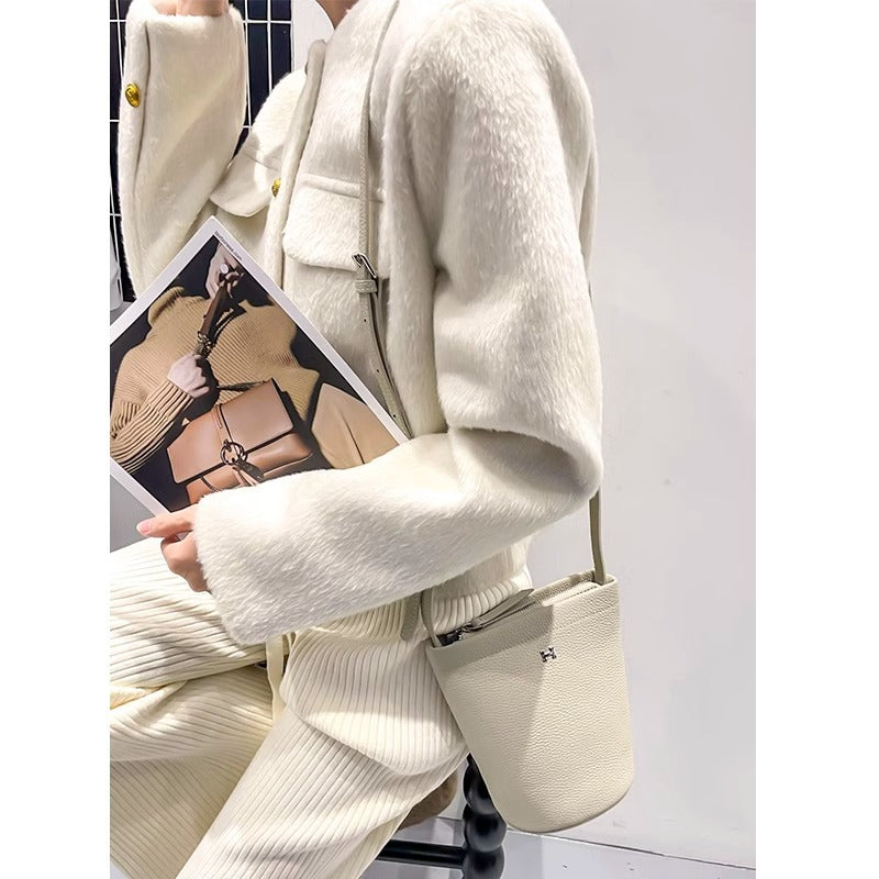 软头层牛皮托特水桶包简约高级时尚真皮单肩斜挎拉链小包包女包潮