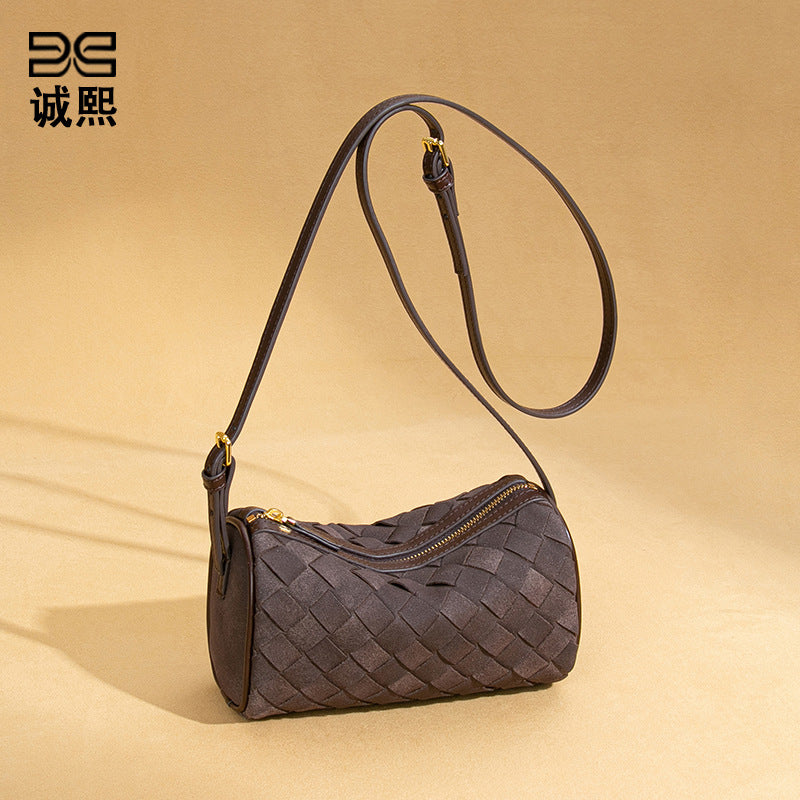 工厂批发磨砂新款手提包麂皮绒潮流单肩腋下包手工编织斜跨枕头包