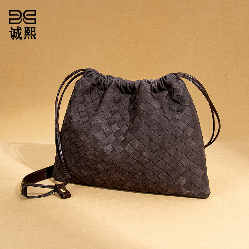 跨境爆款磨砂编织女包2025新款束口云朵包时尚小众单肩斜挎饺子包