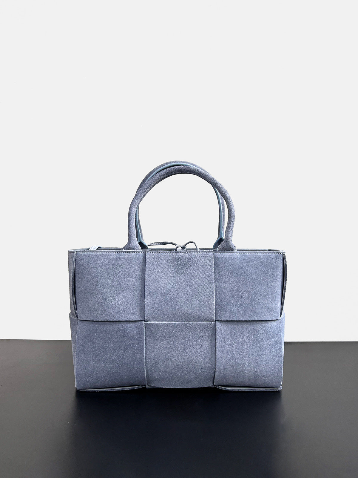 2024新款磨砂皮手工编织女款手提包大容量托特包购物袋单肩字母包