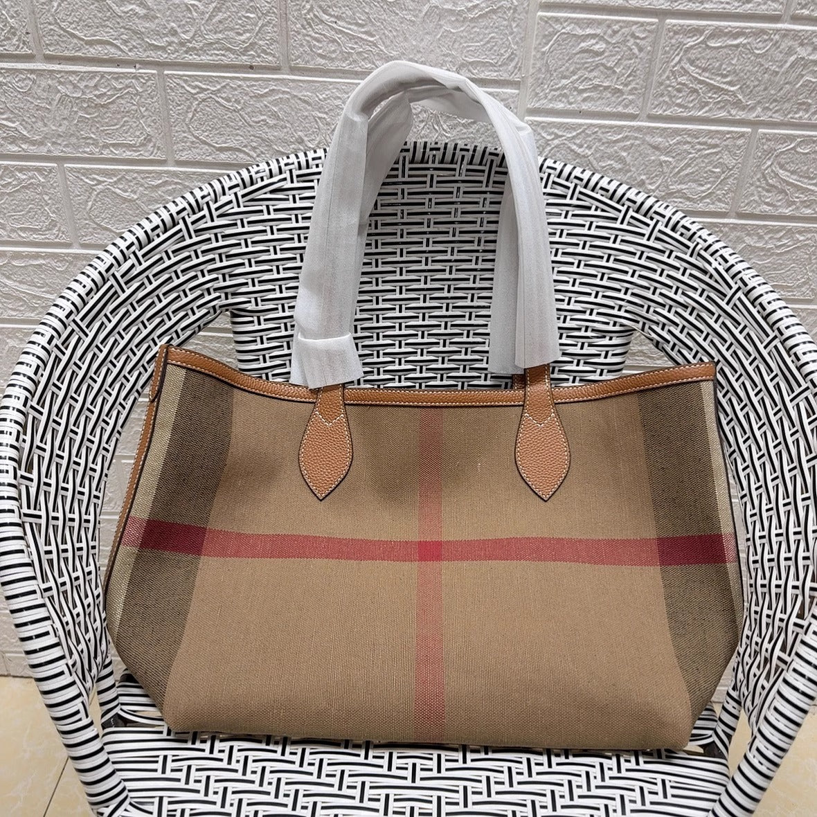 黄麻大托特tote购物袋ins风简约通勤办公电脑妈咪包大容量腋下包