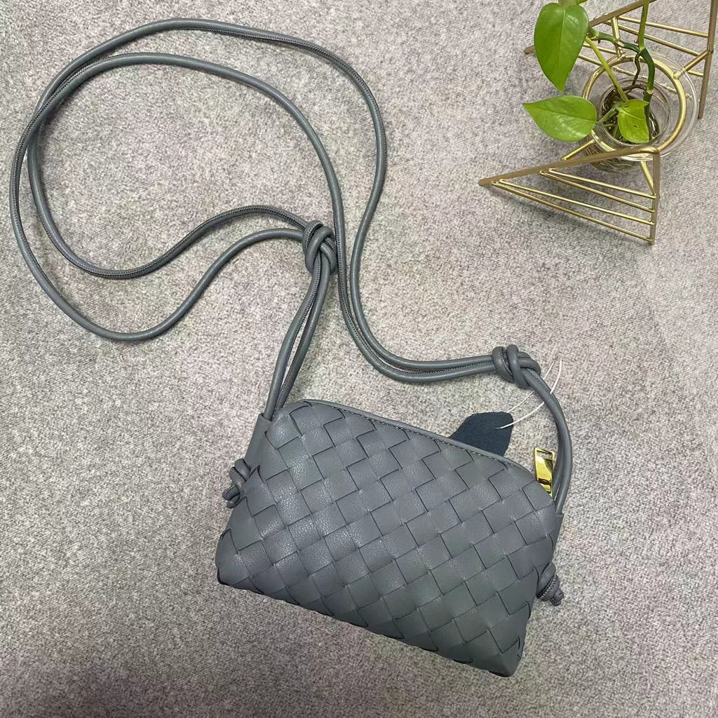 包包女2022新款真皮女包牛皮包包编织小方包饭盒包轻奢小包包潮牌
