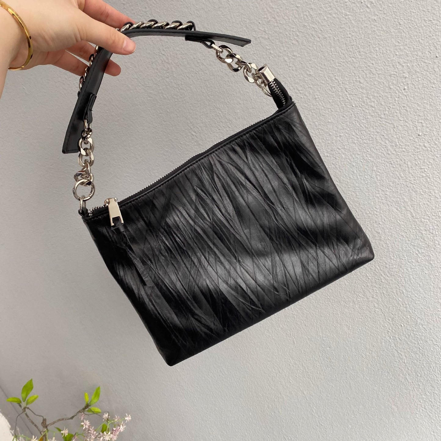 进口头层牛皮外贸韩版时尚小众休闲简约百搭轻便斜挎包直播批代发