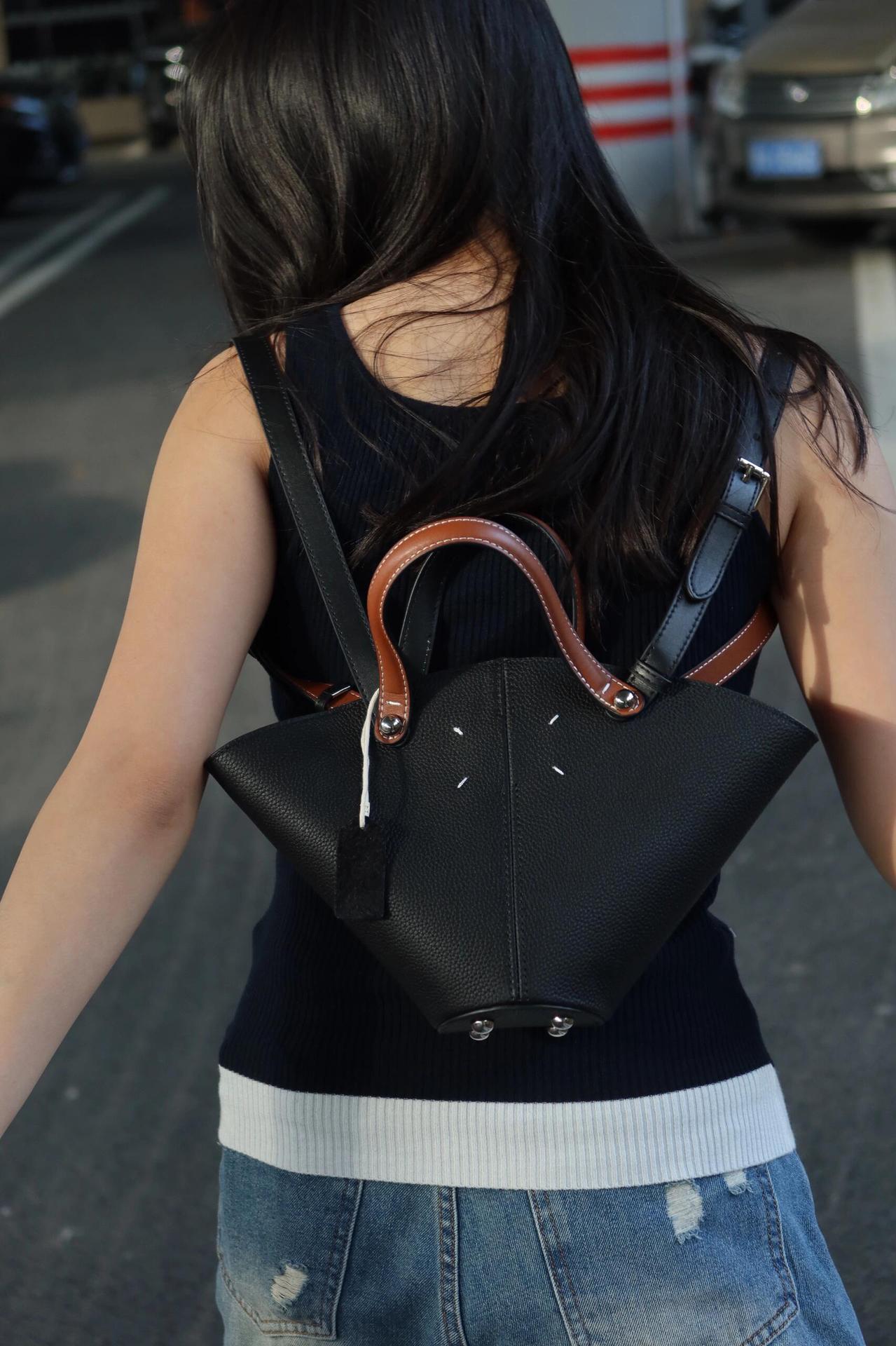 日韩ins简约休闲手提双肩包荔枝纹扇形菜篮子腋下包包一件代批发