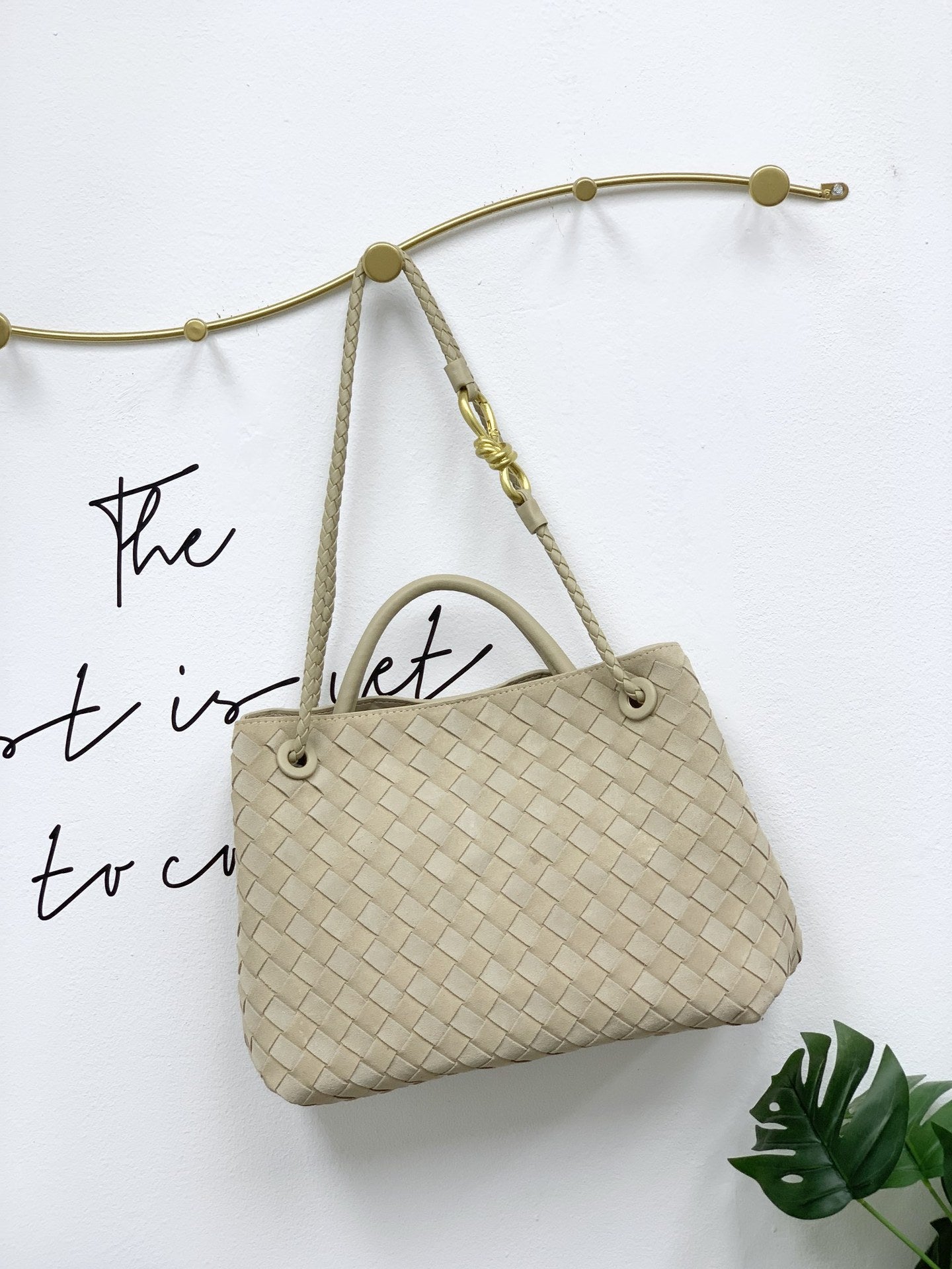 2024新款麂皮绒高级编织蝴蝶结金属绳扣手提斜挎单肩腋下工厂直销