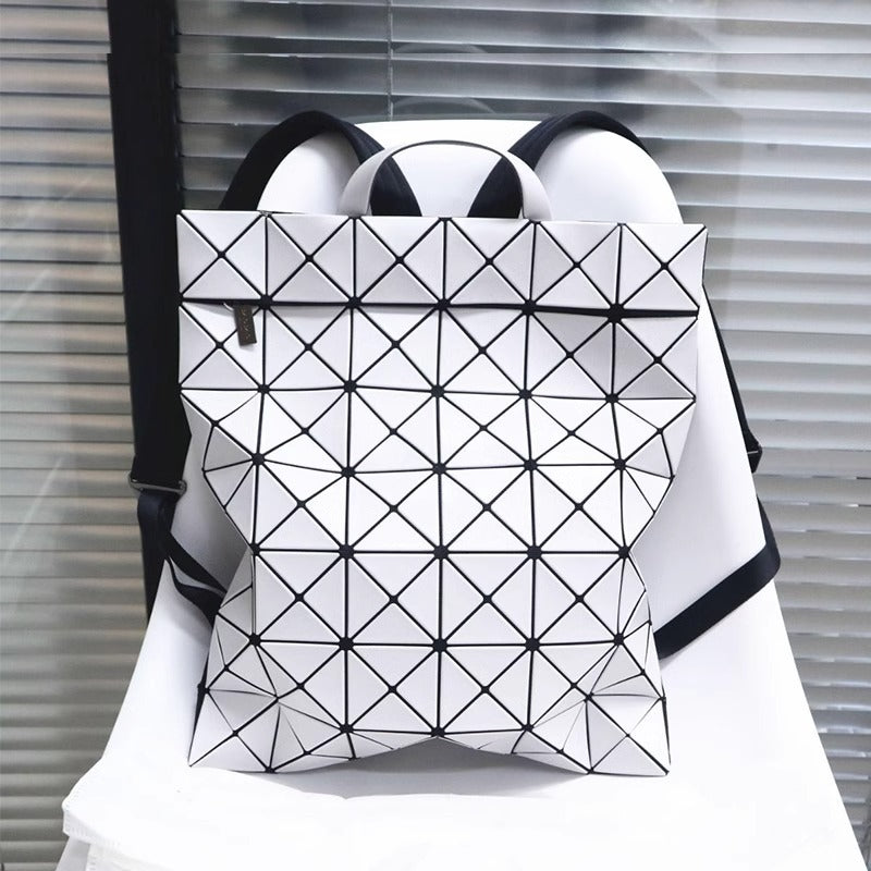 日韩新款男女通用几何菱格双肩包学生书包大容量电脑包旅行背包潮