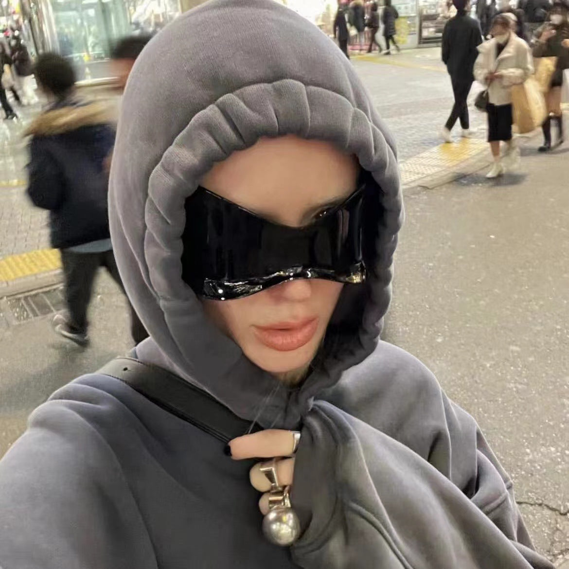 新款蝴蝶面罩太阳镜Y2K派对舞会装饰镜欧美未来科技大框连体墨镜