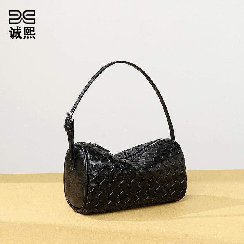 迷你新款手工编织女包轻便百搭手提圆筒相机包单肩斜挎腋下枕头包