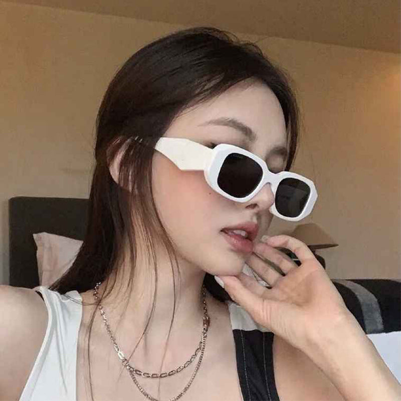 墨镜女2024年新款小方框太阳镜欧美复古防紫外线太阳眼镜夏季防晒