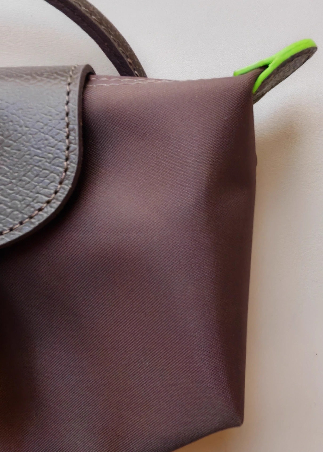 法国夏季新款mini尼龙饺子包单肩斜挎包迷你化妆包百搭手提手机包