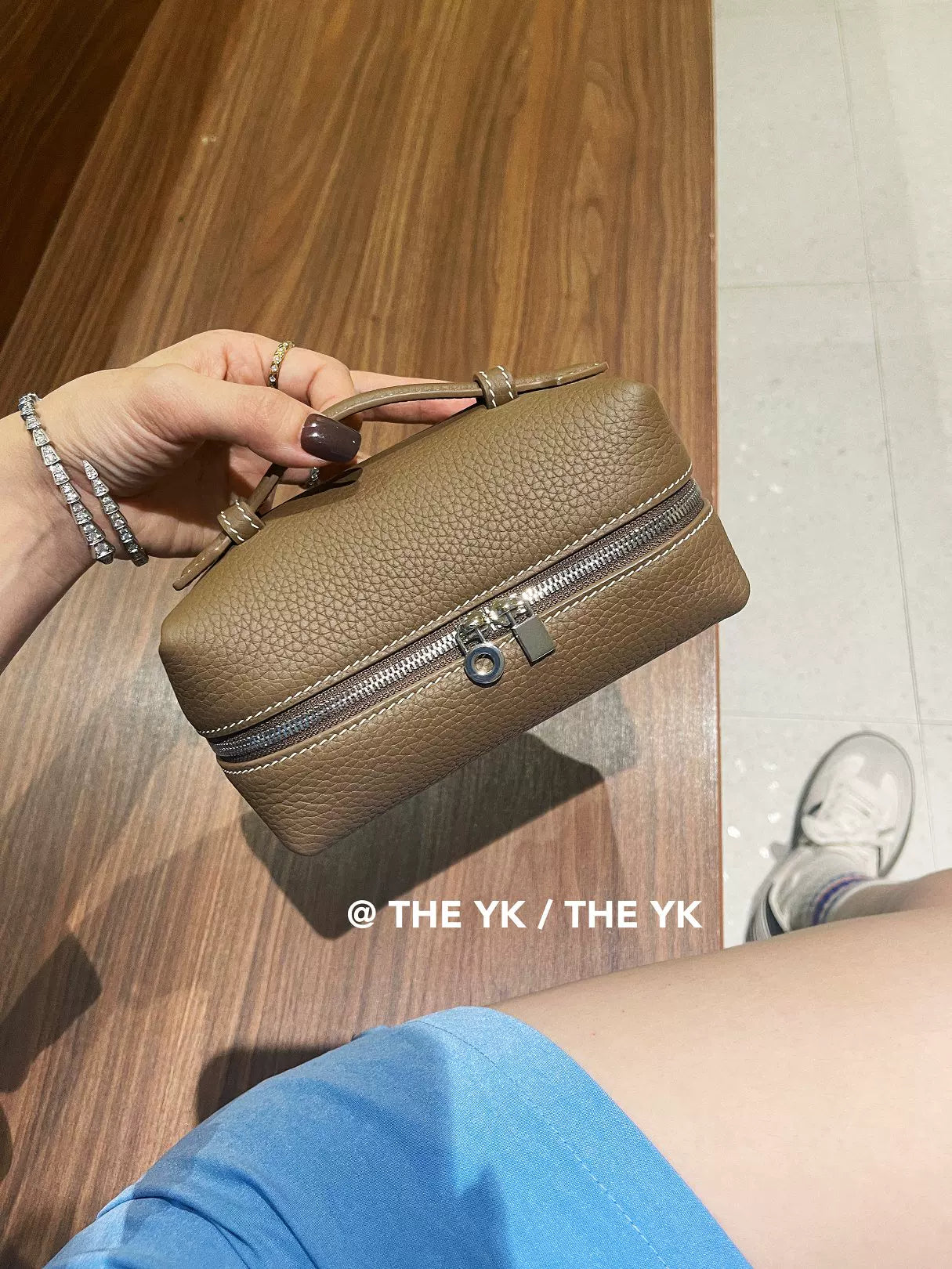 真皮化妆包饭盒包女便携式旅行洗漱包化妆品收纳包单肩斜挎链条包