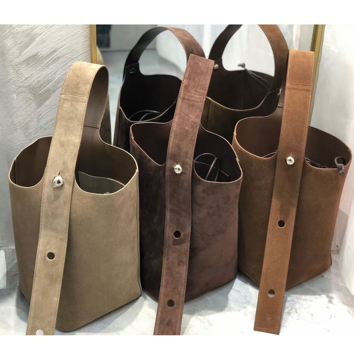 流浪风磨砂牛皮通勤ins水桶包大容量托特包休闲百搭单肩包包批发