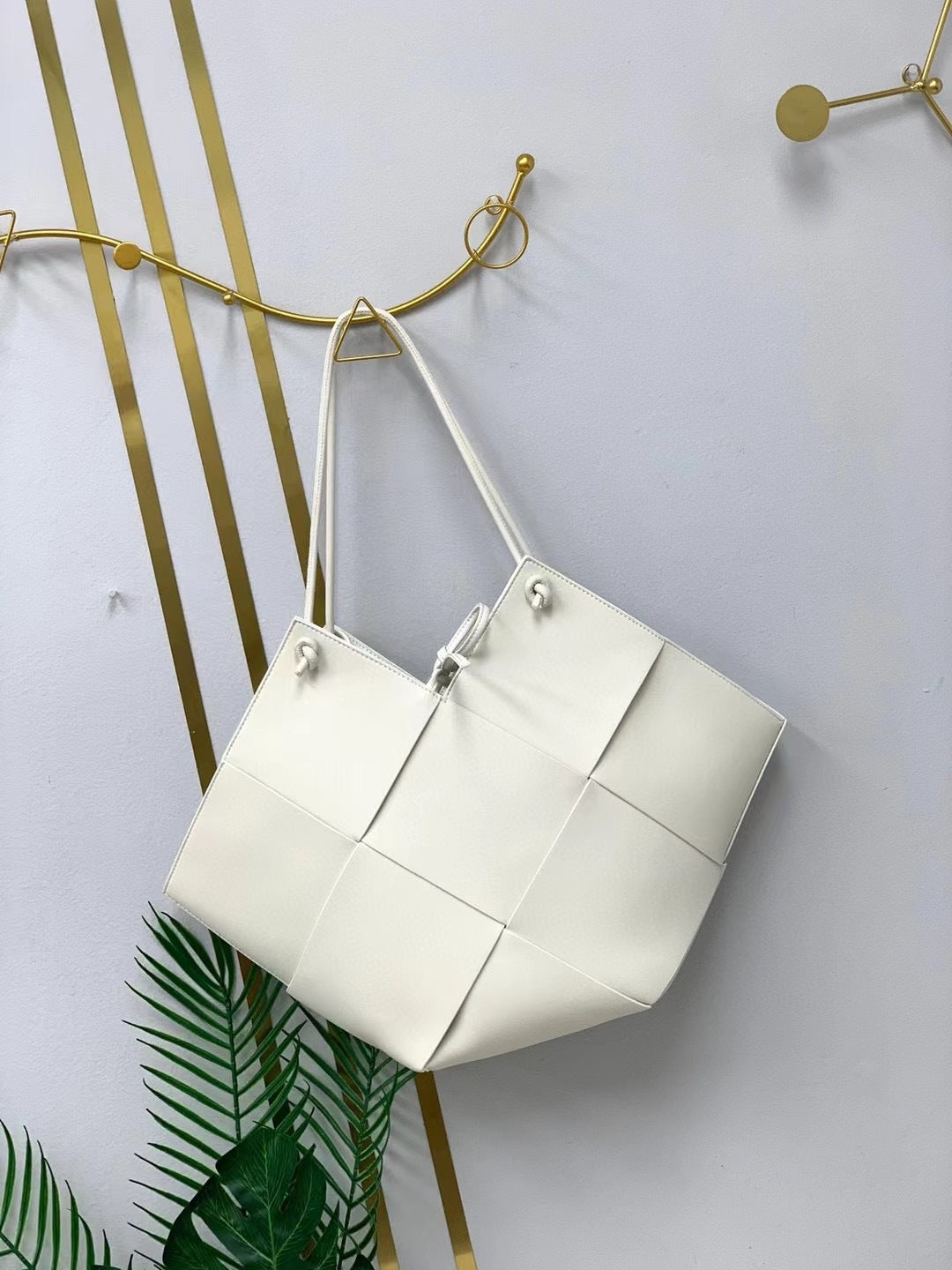 高级感编织大包包女夏季2023新款潮腋下包百搭大容量单肩包托特包