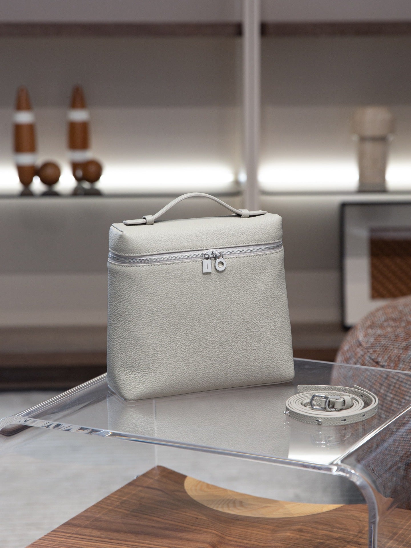 Loro包LP双肩包女2025新款时尚简约piana背包休闲旅游大容量书包