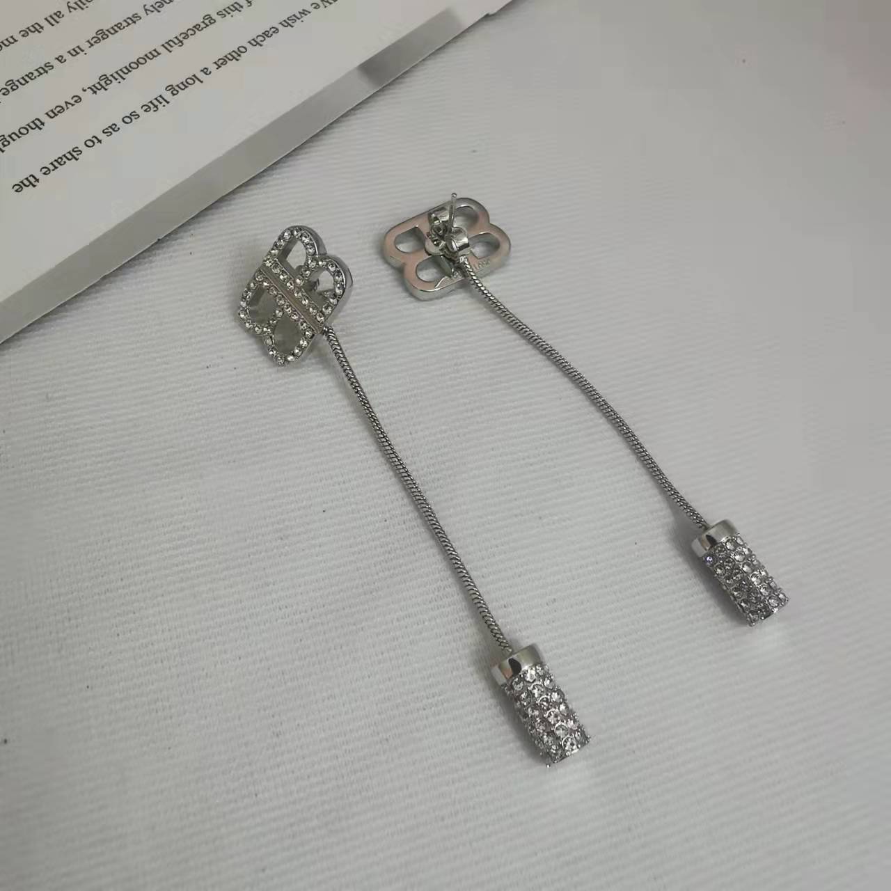 B家21新款双B满钻耳线女高级感气质INS风水钻耳钉超闪长款耳环