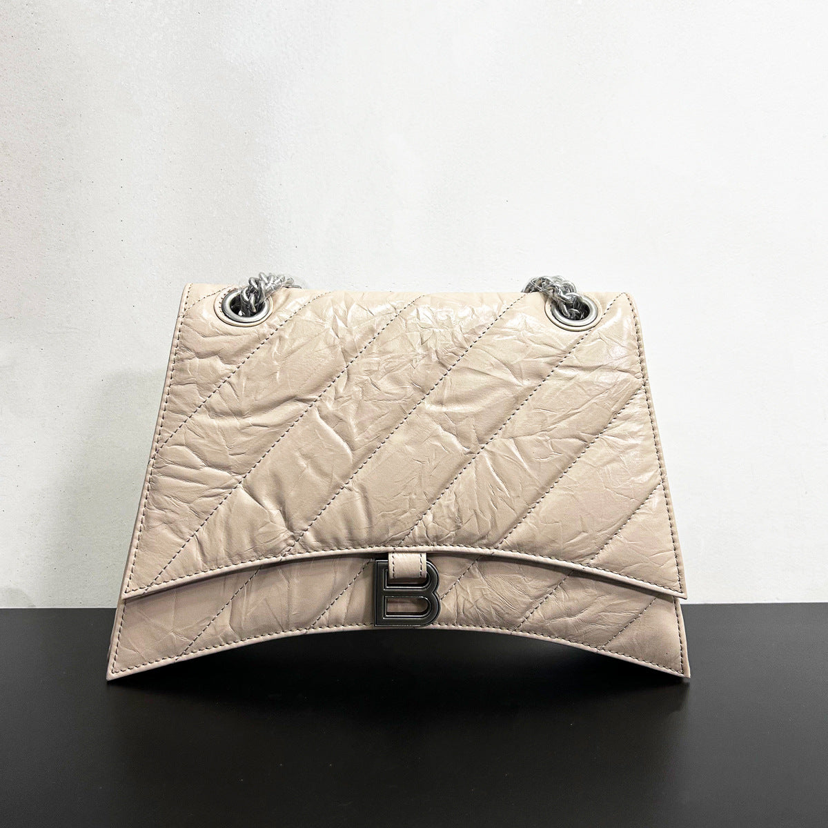 头层牛皮沙漏包2022秋冬新款褶皱菱格链条包b家单肩斜挎女通勤