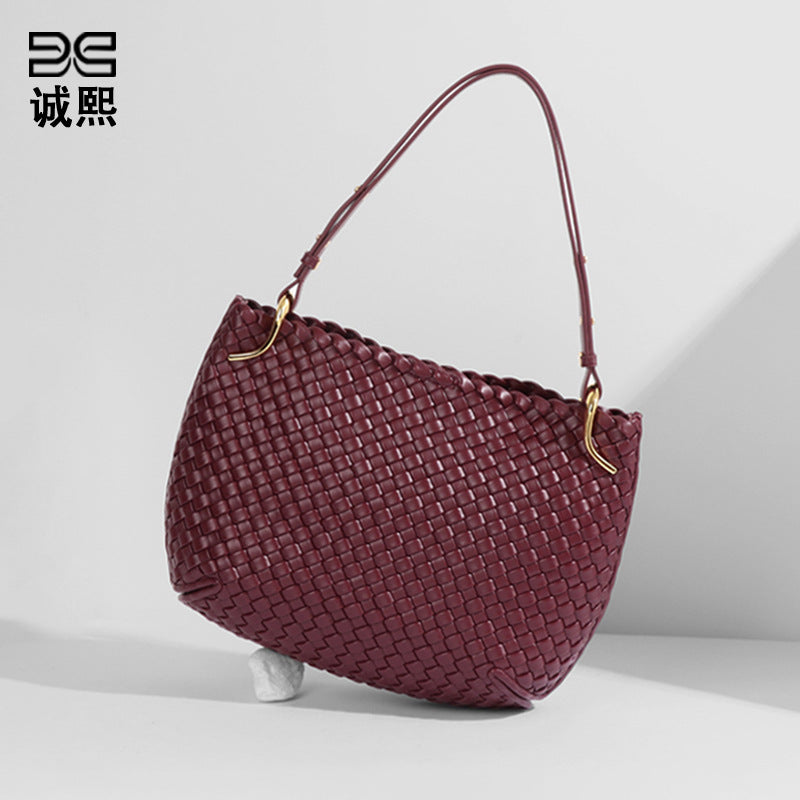 2024秋冬新款个性女包手工编织包大容量潮流单肩包质感时尚腋下包