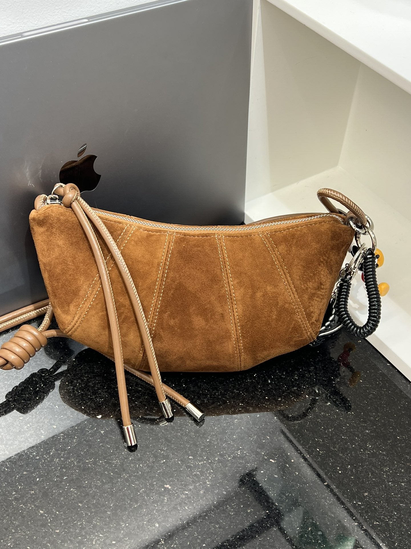 高级感牛角包复古磨砂皮网红爆款饺子包时尚百搭腋下包单肩斜挎女