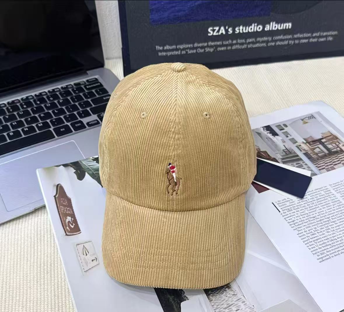 新款明星同款灯芯绒鸭舌帽子情侣棒球帽潮牌刺绣马百搭休闲大头冬