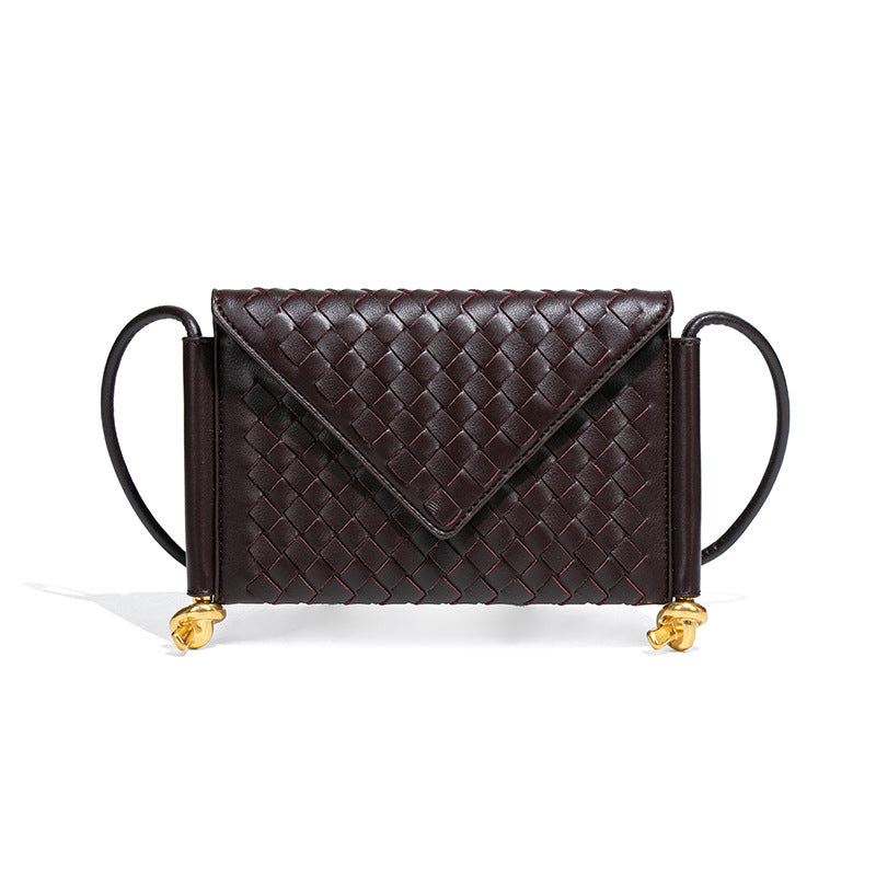 夏季洋气百搭编织女包简约休闲单肩斜跨邮差包新款潮流手拿信封包