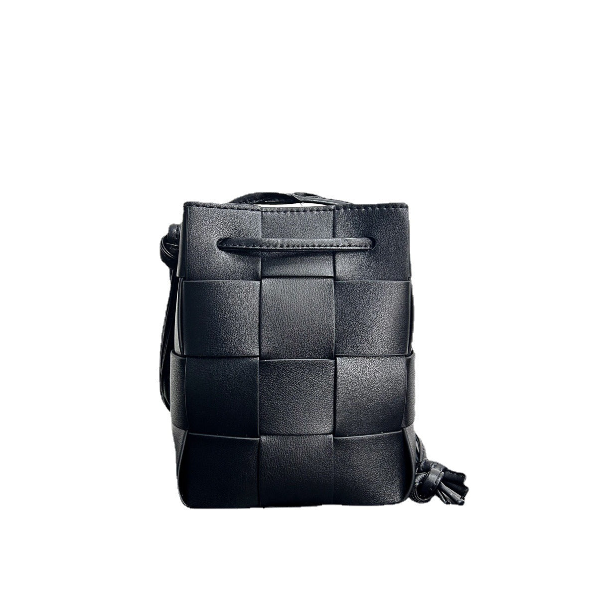 2023手拎休闲单肩包纯色手提包女包抽绳编织菜篮子水桶包轻奢风