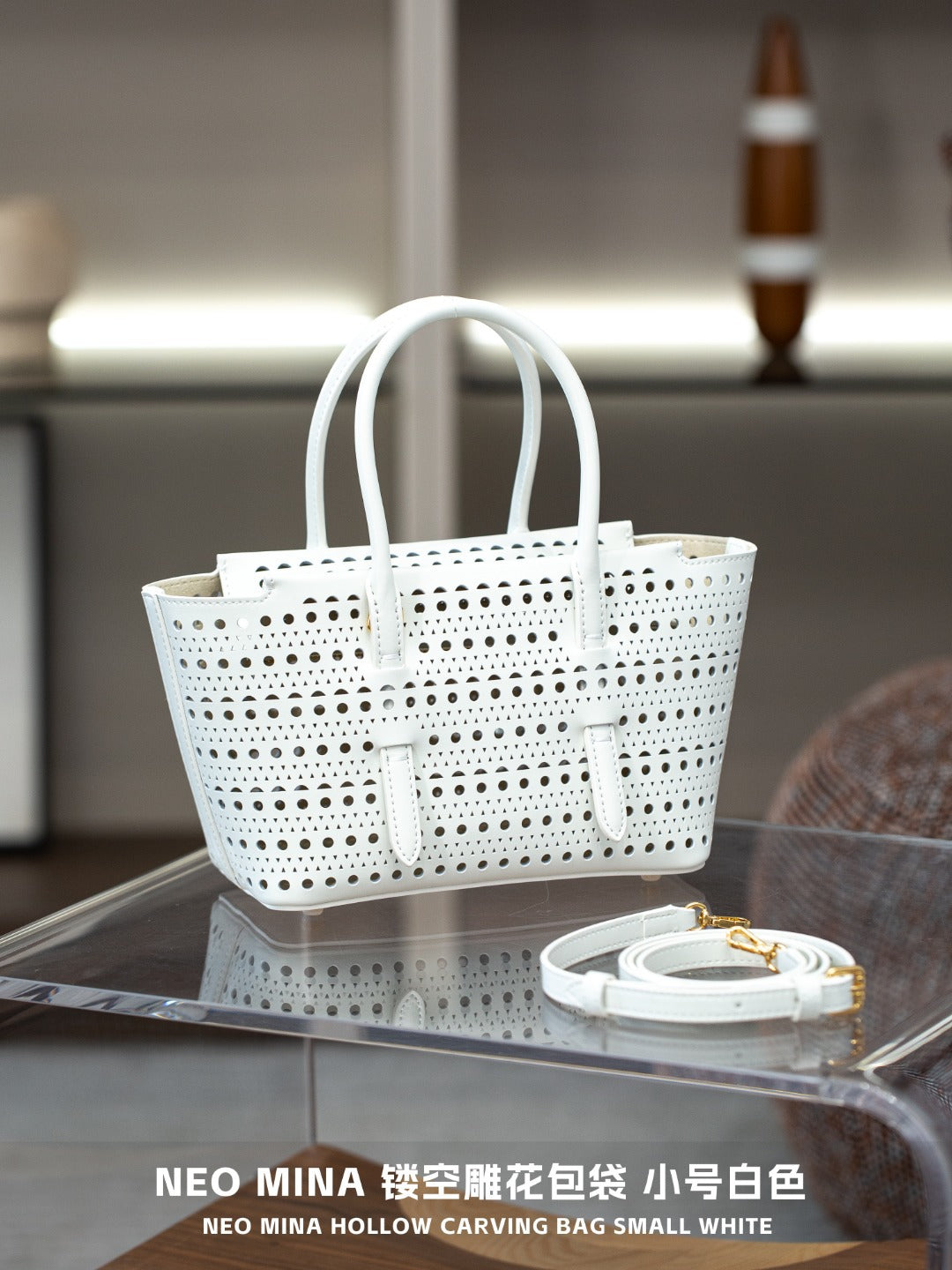 保黛2025轻奢时尚百搭复古镂空手提包枕头包通勤包斜挎单肩包