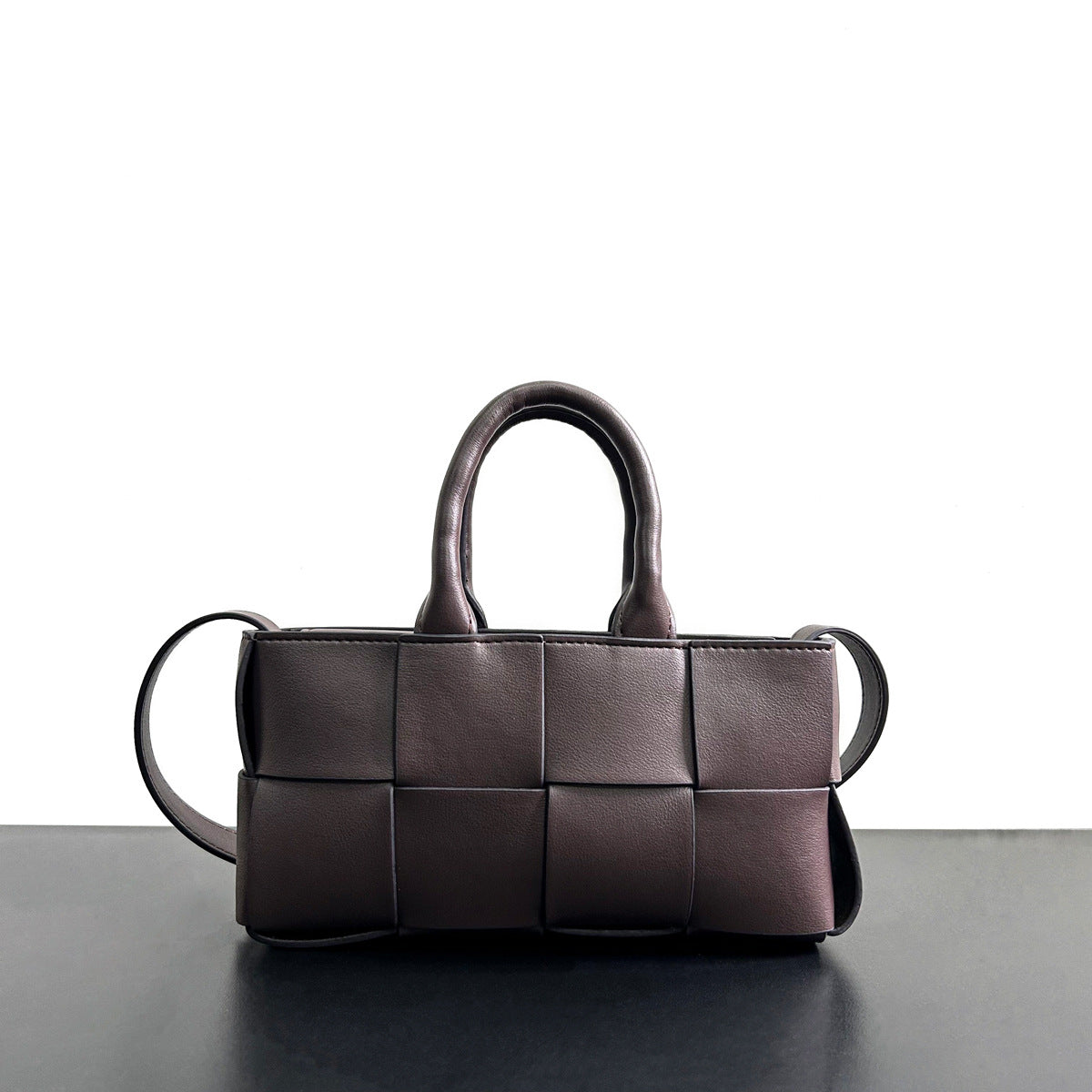 2023新款原创小众托特包大容量女包真皮编织手提包简约通勤质感包