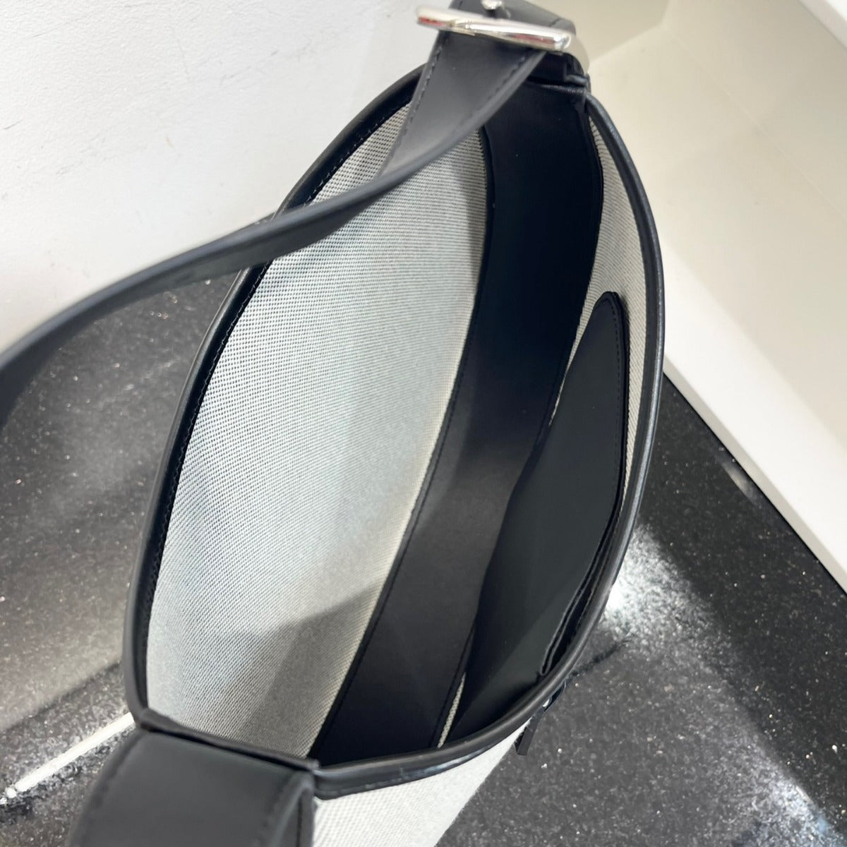 2024新款牛皮帆布包女单肩斜挎大容量马鞍包时尚简约通勤托特包