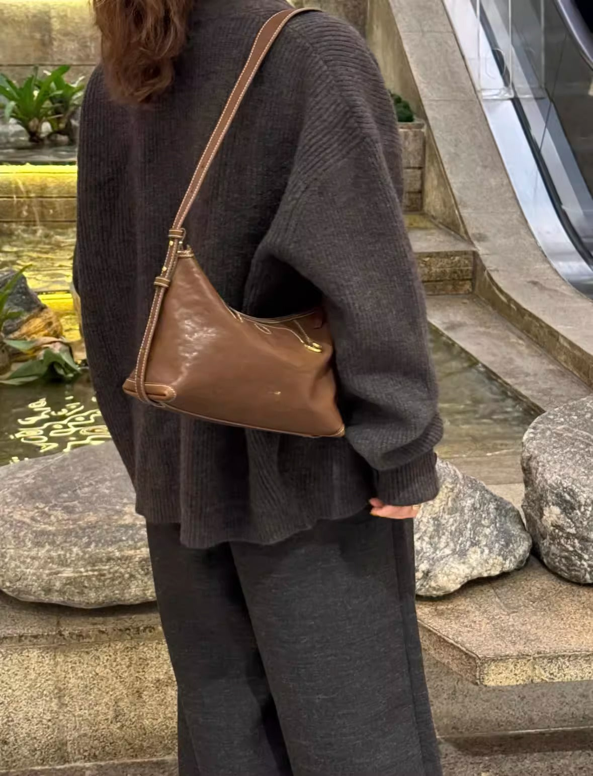 李娜同款牛皮腋下包女2025新款循迹hobo单肩包百搭皮斜挎包大容量