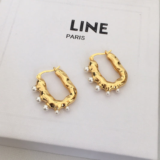 赛林22新款几何形U珍珠耳环女高级感气质港风CEL不规则镀金耳扣